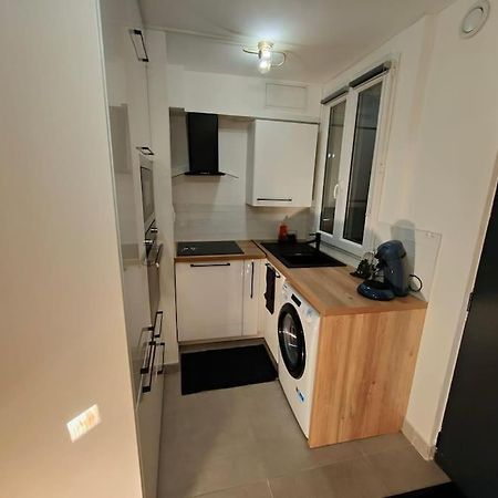 Joli Appartement Au Pied Du Tramway Bezons Exterior photo